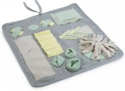 Beeztees Puppy Snuffelmat Doeka Hondenspeelgoed 50 X 45 X 2 Cm Multi Color -Huisdierbenodigdheden beeztees puppy doeka snuffelmat grijs 50 x 45 cm 83303